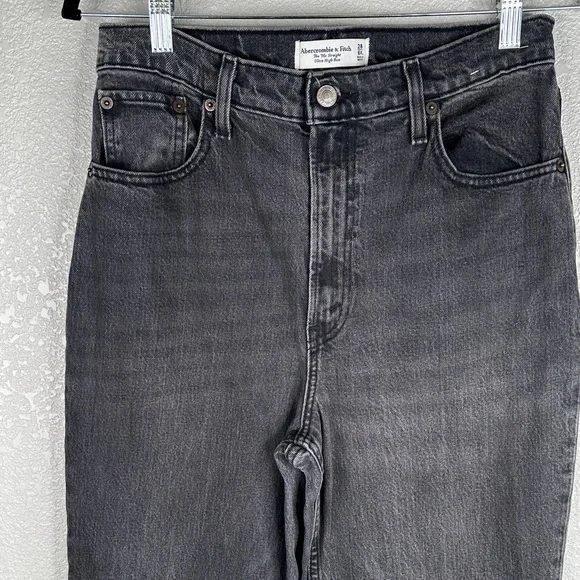 Abercrombie & Fitch Black The 90's Straight Ultra High Rise Curve Love Jeans 28 - Picture 2 of 9